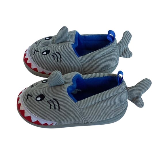 Wonder Nation Toddler Shark Slip-On House Slippers Corduroy Fins & Teeth Size 5 - Picture 4 of 5